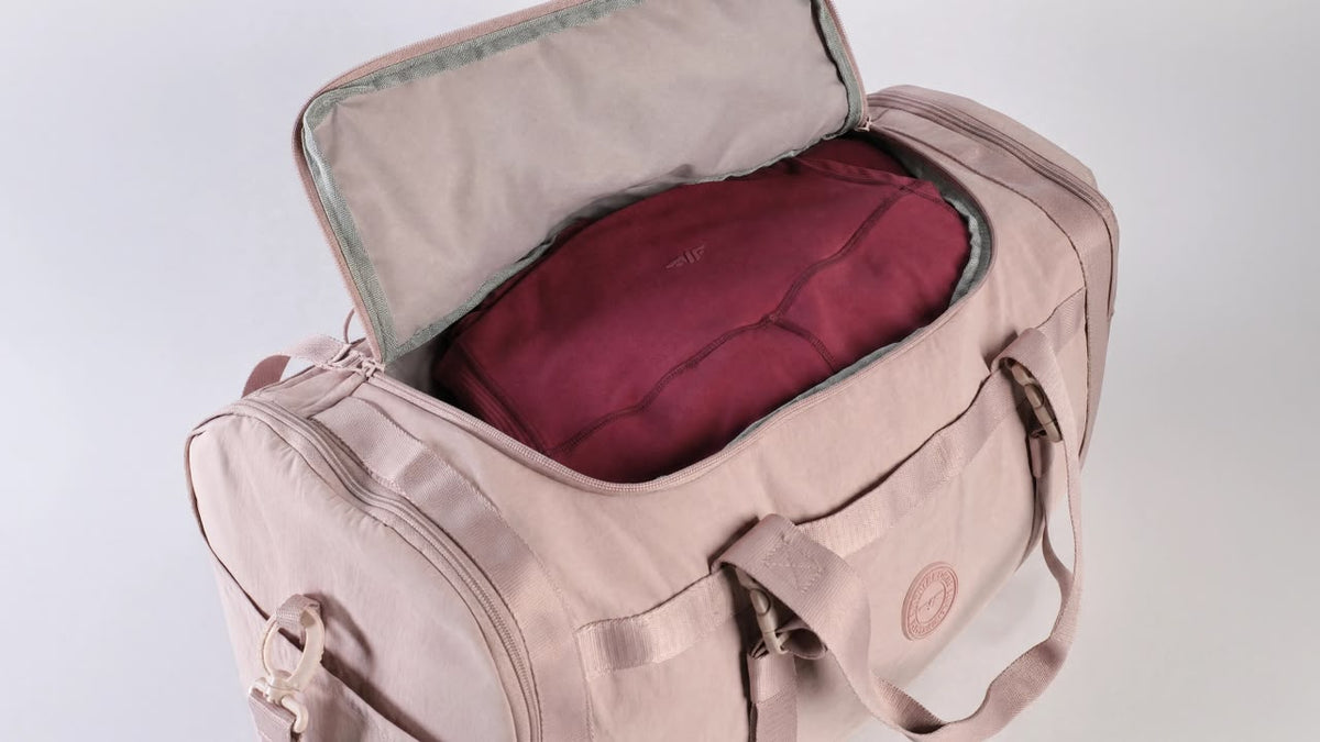 What to Pack in Your Gym Bag: Gym Girl Edition