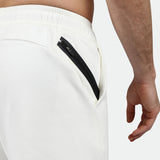 close up view  for back view  of short off white  with zipper black 