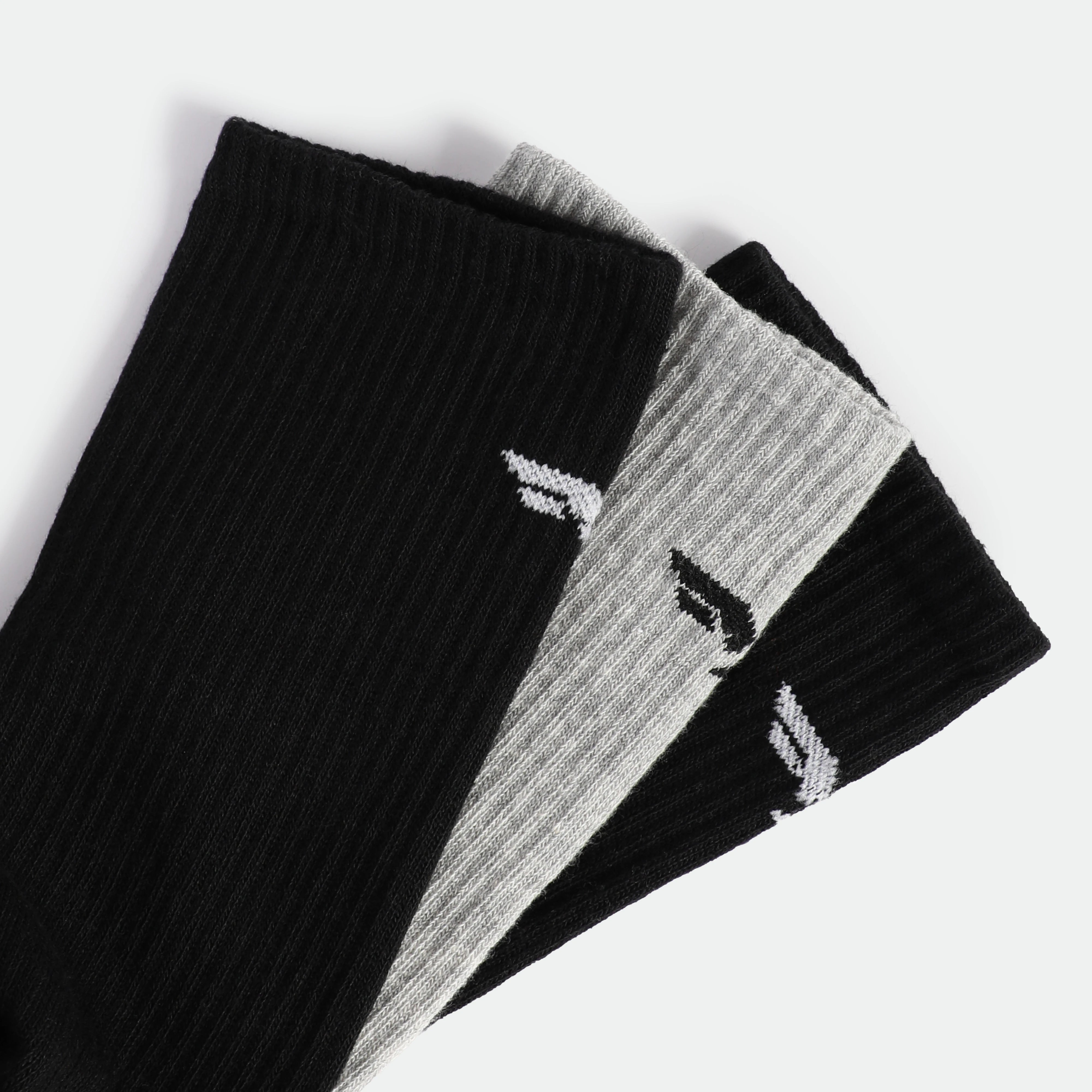 MEN-BACK-LOGO-CREW-SOCKS (BLACK,GREY)