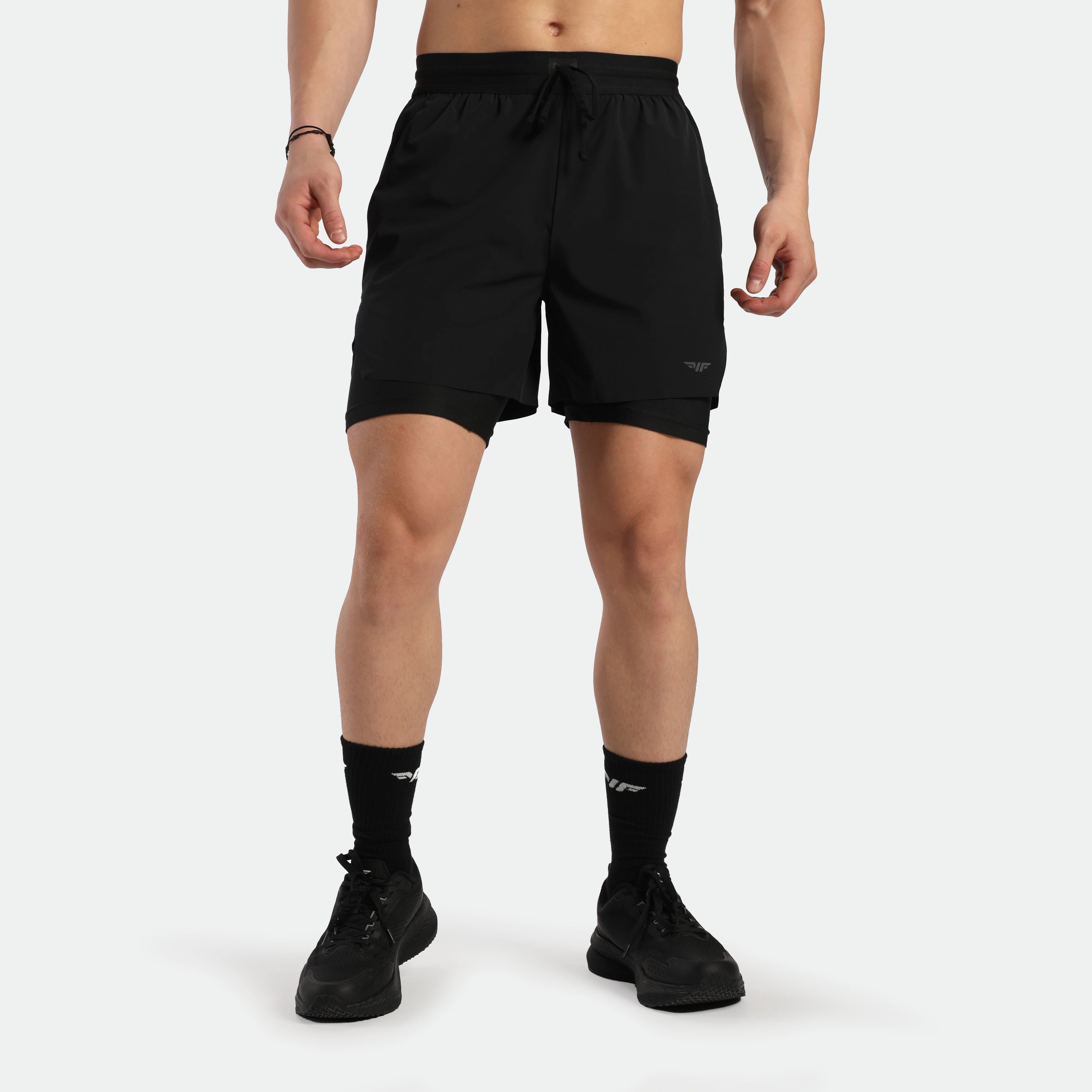 MEN-SUMMER-ESCAPE-2IN1-CORE-SHORT (ANTHRACITE BLACK)