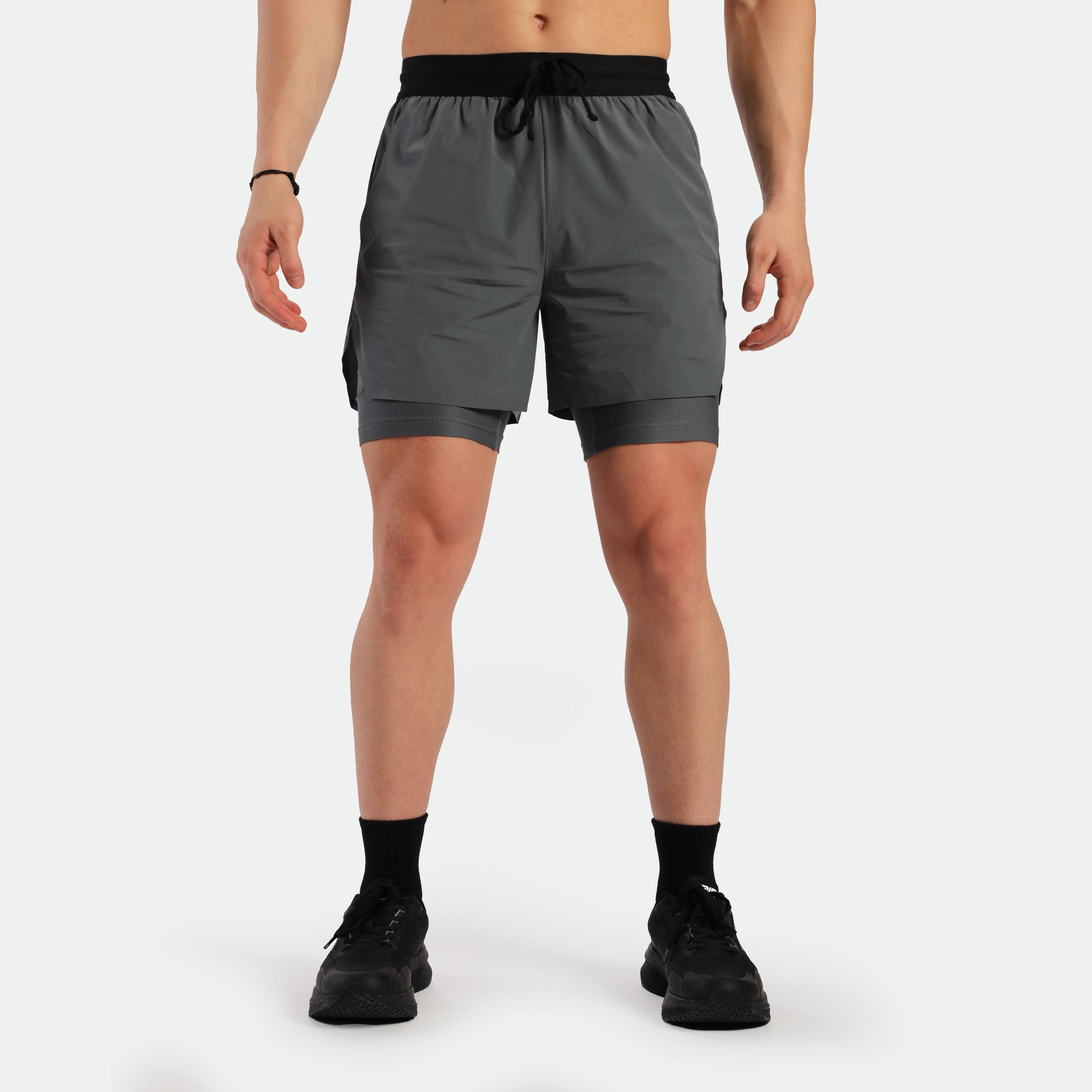 MEN-SUMMER-ESCAPE-2IN1-CORE-SHORT (TURBULENCE GREY)