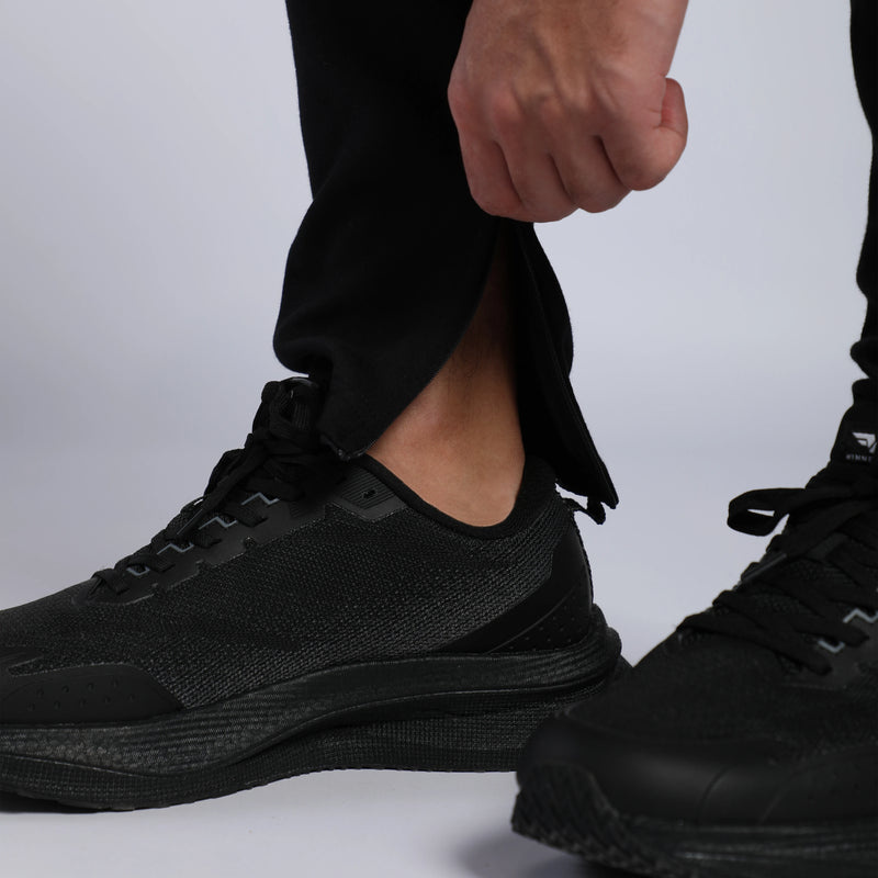 MEN-GO BEYOND-360°-TECH-PANT (BLACK)