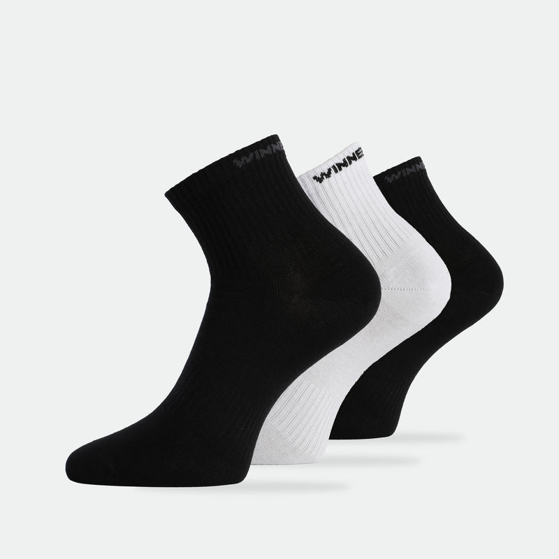 MEN-FROST-QUARTER-SOCKS (BLACK-WHITE)