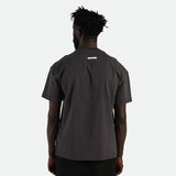 MEN-ESSENTIAL-ON THE GO-T-SHIRT (DARK-GREY)