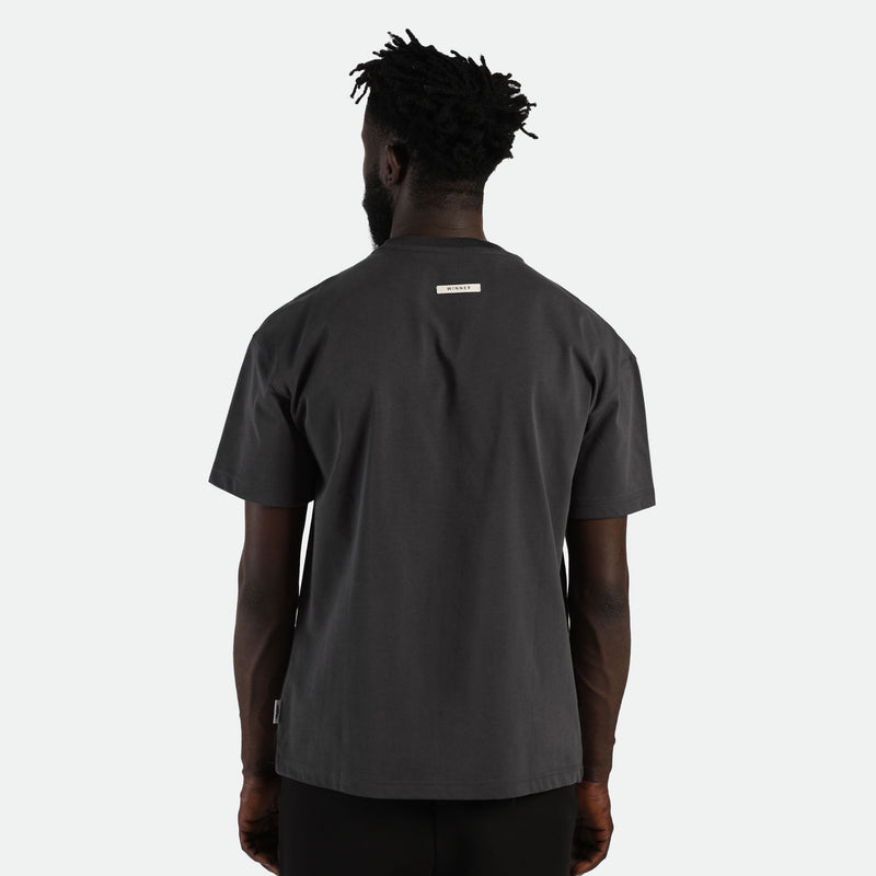 MEN-ESSENTIAL-ON THE GO-T-SHIRT (DARK-GREY)