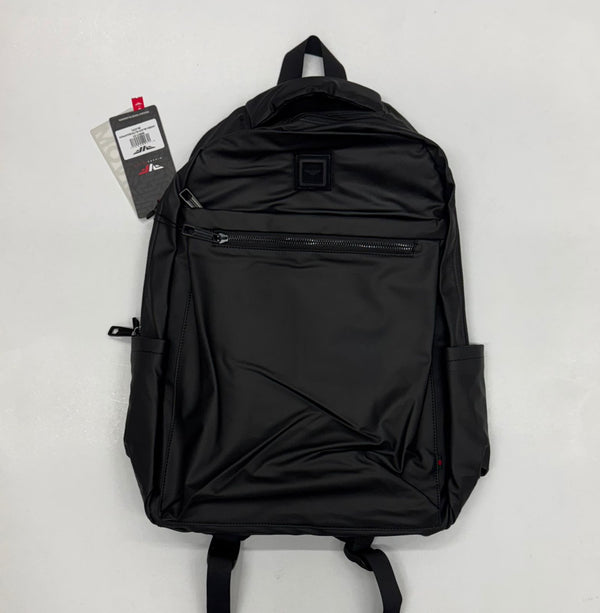 Black multi-purpose backpack with zipper pocket, suitable for travel or going to the gym