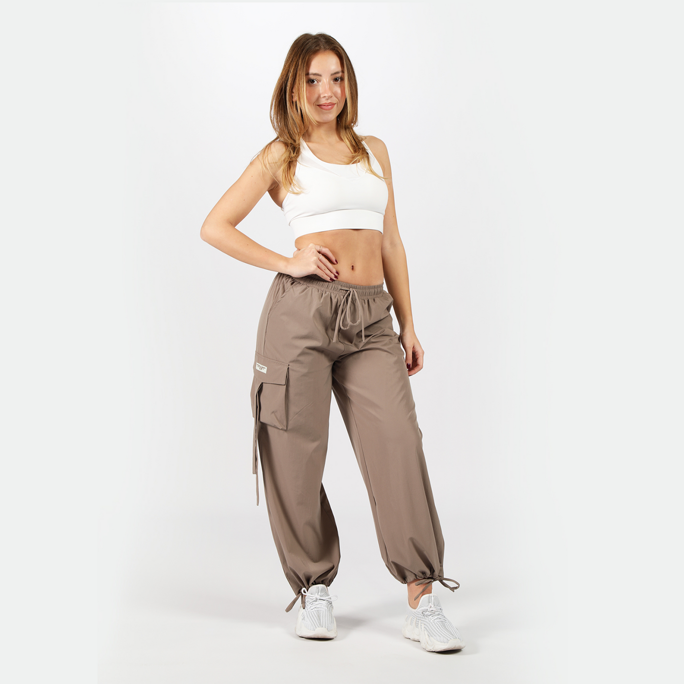 women go beyond parachute pant (TAUPE-GREY)|Winnerforce