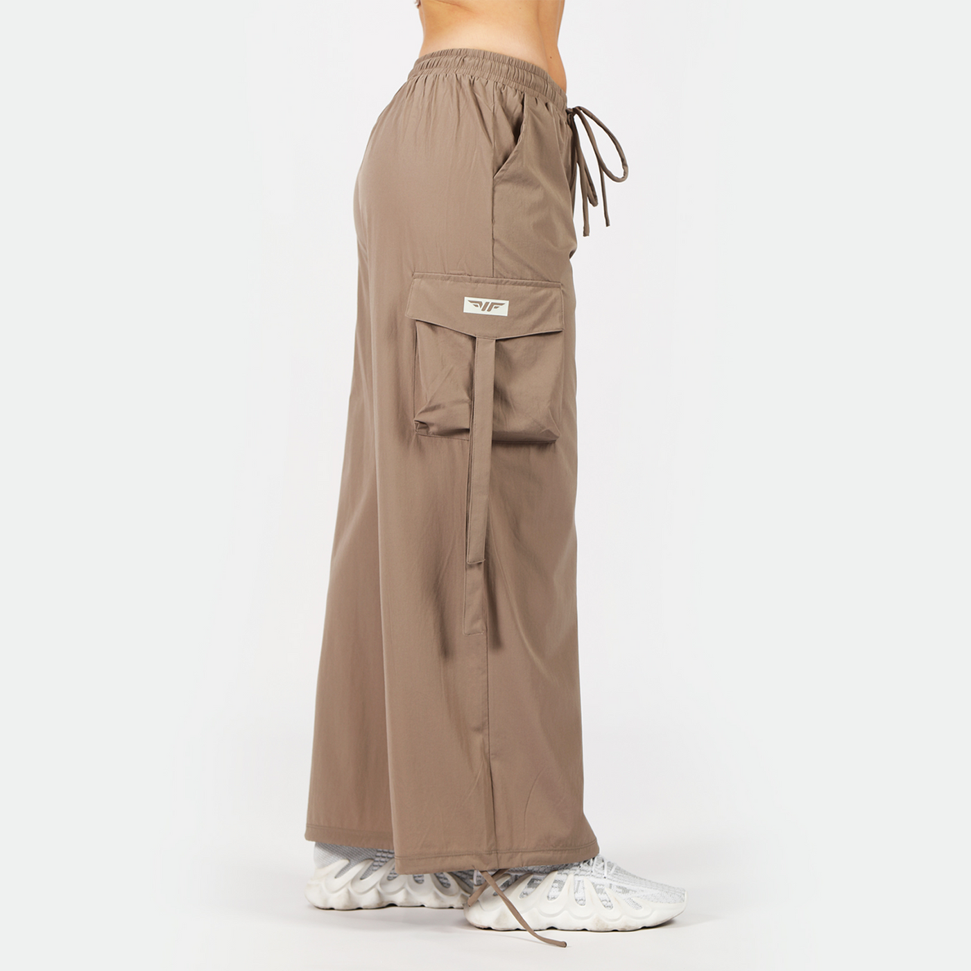 【SATIIIZ】Ronder Brushed Parachute Pants Parachute Pant – ImMore Curvy Boutique