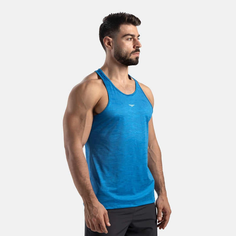 a fit man wearing t-shirt azure blue with pants black 