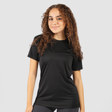 a fit woman wearing t-shirt black with legging 