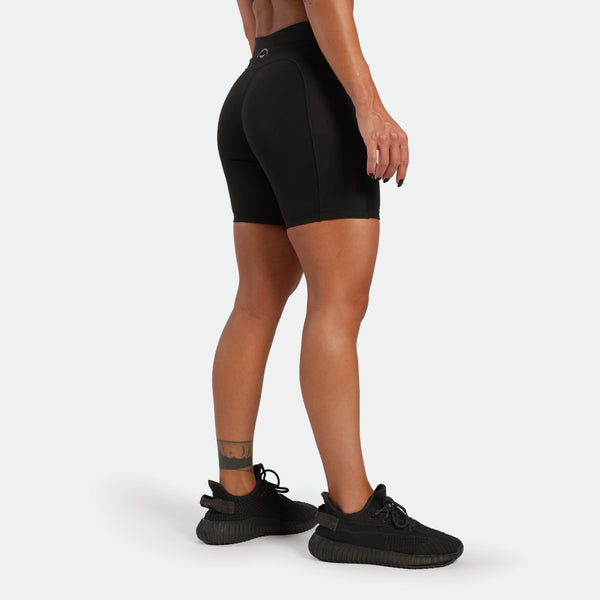 WOMEN-CREED-LEG DAY-SHORT (BLACK)