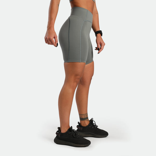 WOMEN-CREED-LEG DAY-SHORT (SAGE-GREY)