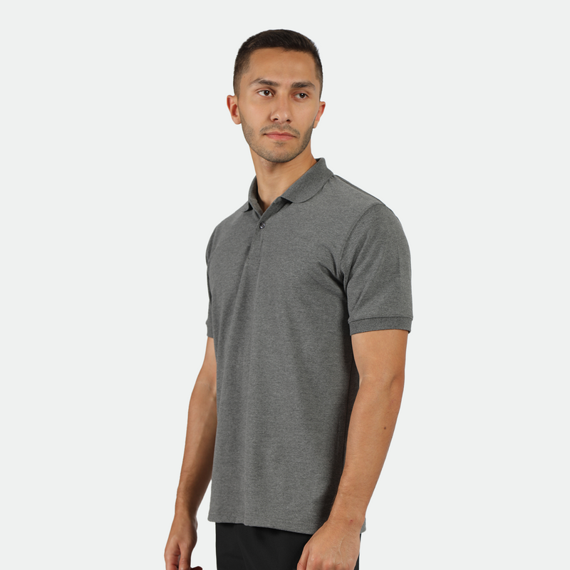a fit man stand at right and wearing t-shirt dark grey with pants black 