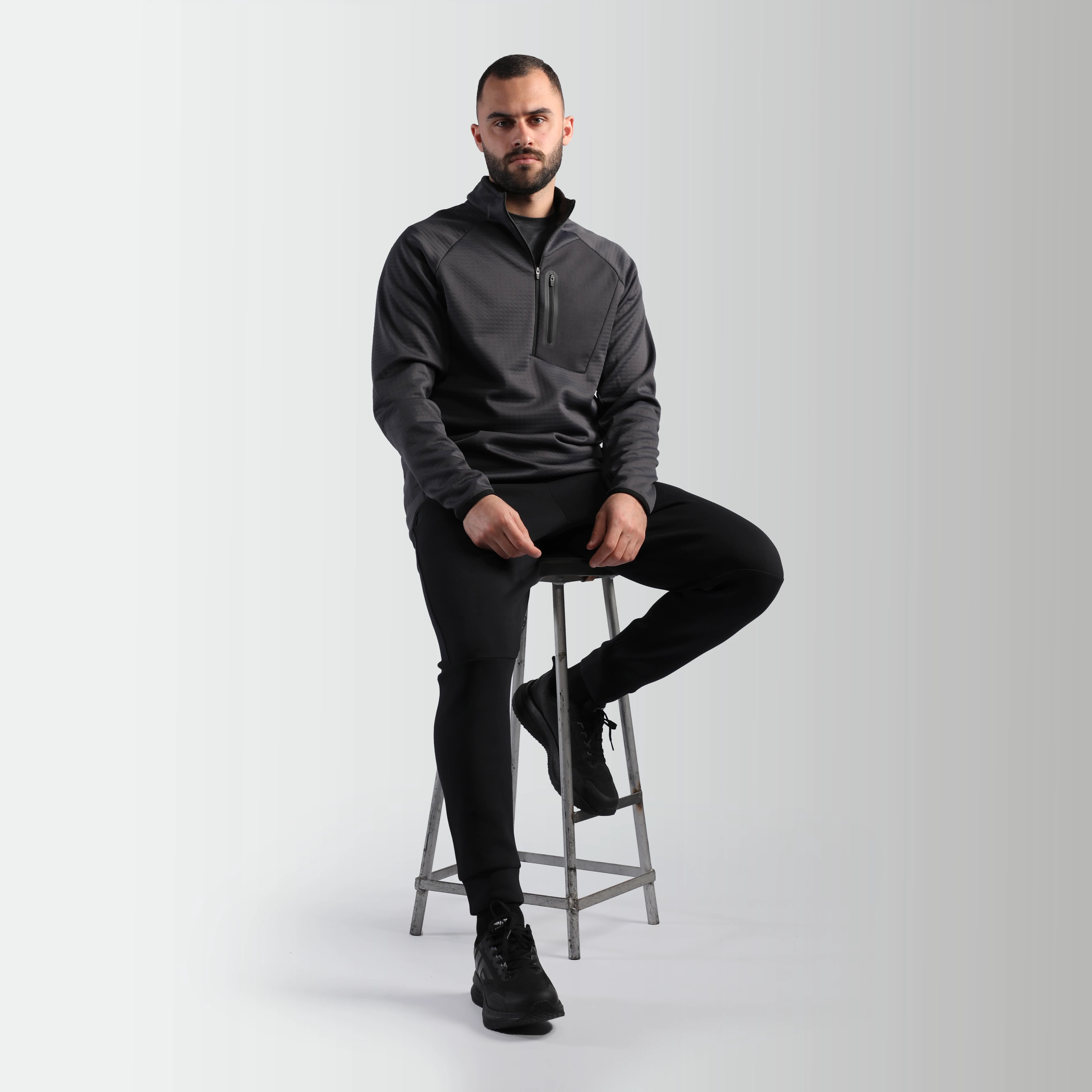 MEN-GO BEYOND-TECH-PULLOVER (IRON GREY)