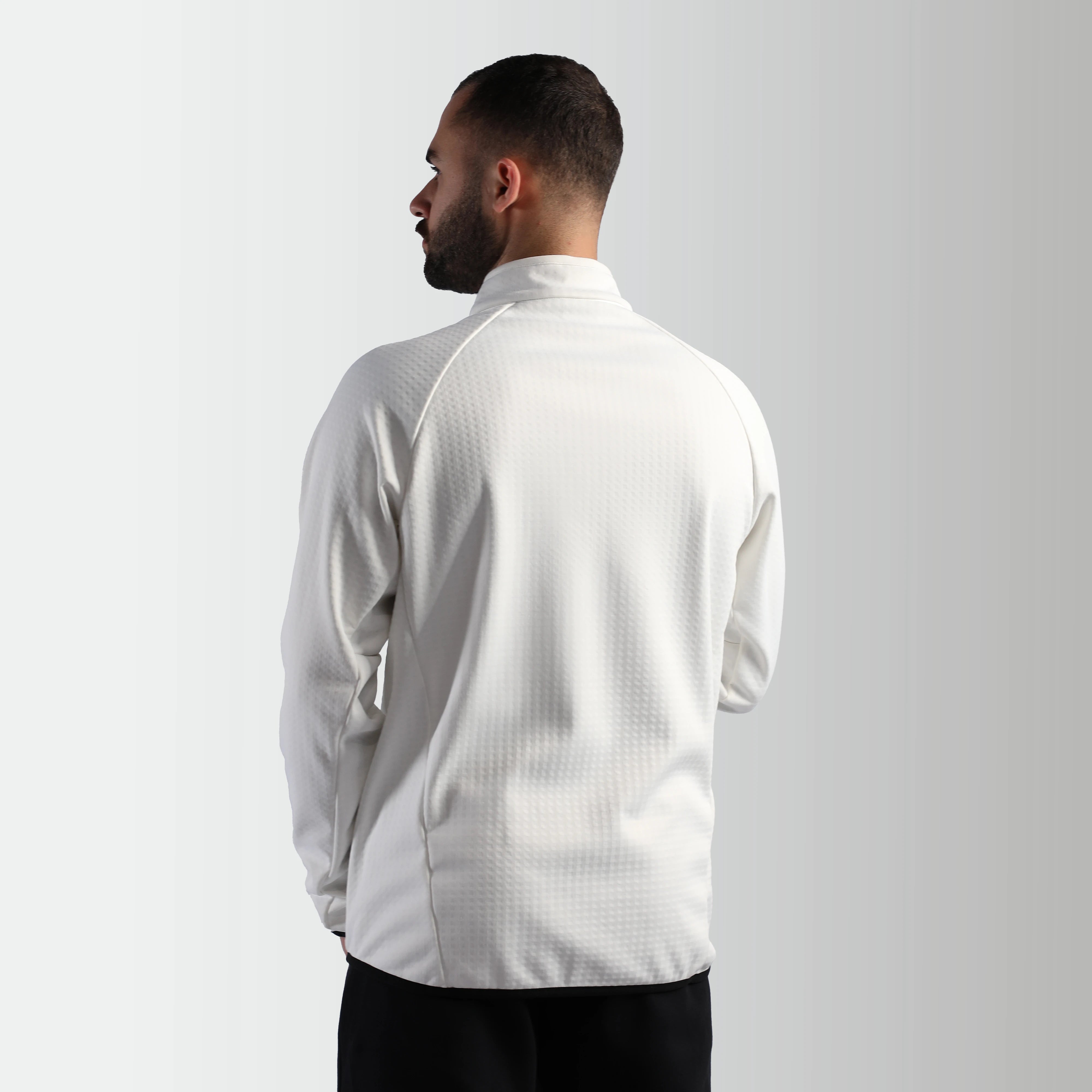 MEN-GO BEYOND-TECH-PULLOVER (WHITE)