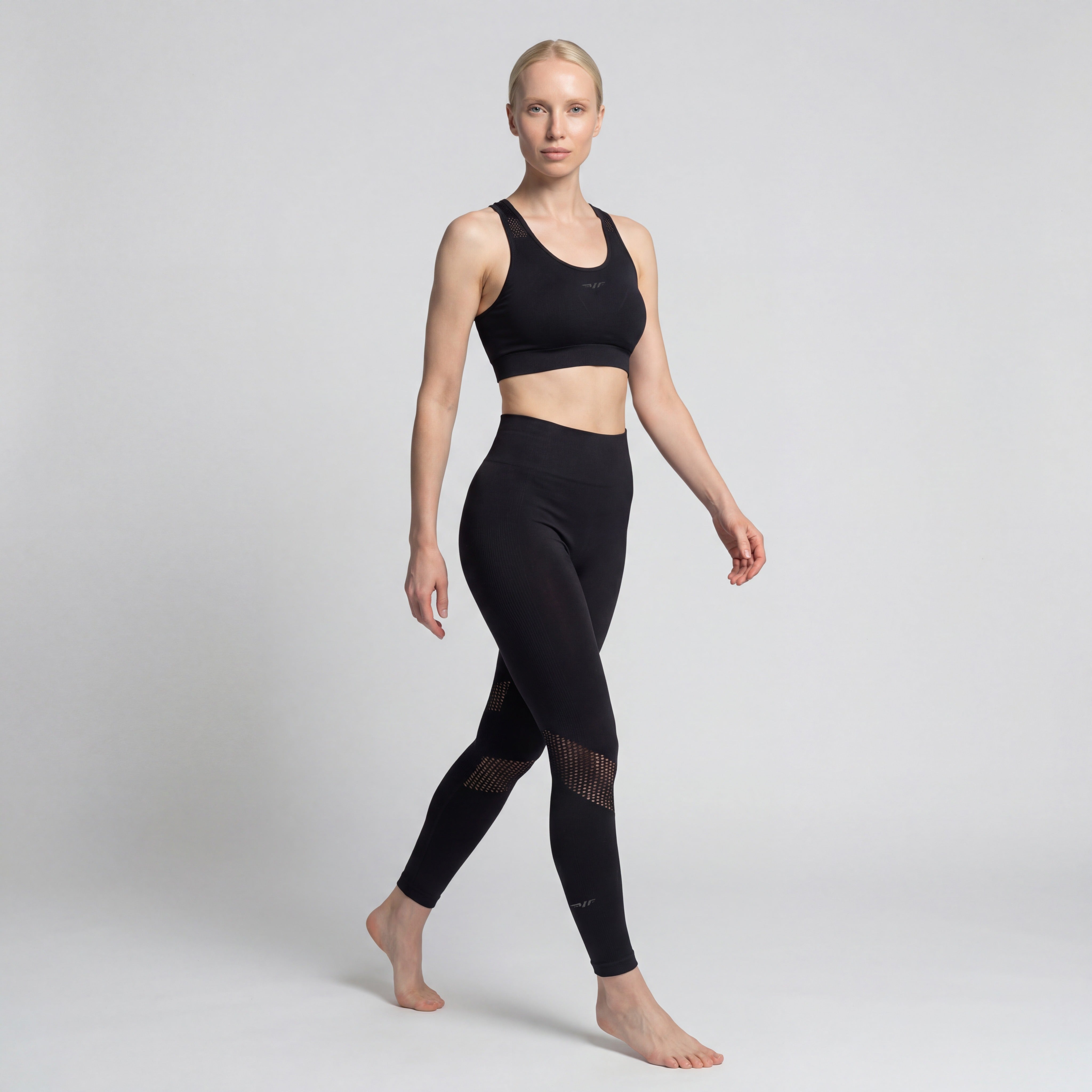 WOMEN-ESSENTIAL-SEAMLESS-MESH-BRA (BLACK)