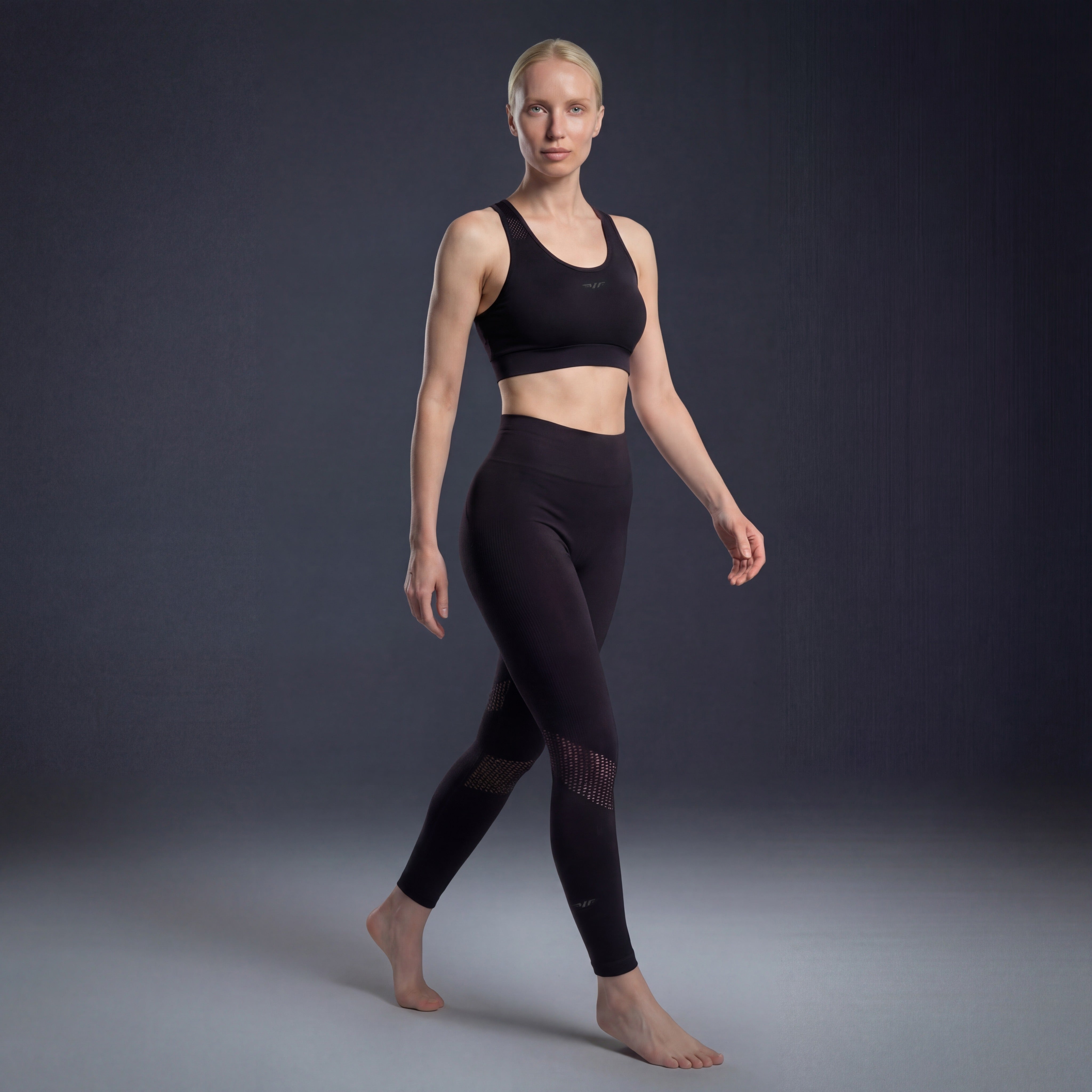 WOMEN-ESSENTIAL-SEAMLESS-MESH-LEGGING (BLACK)