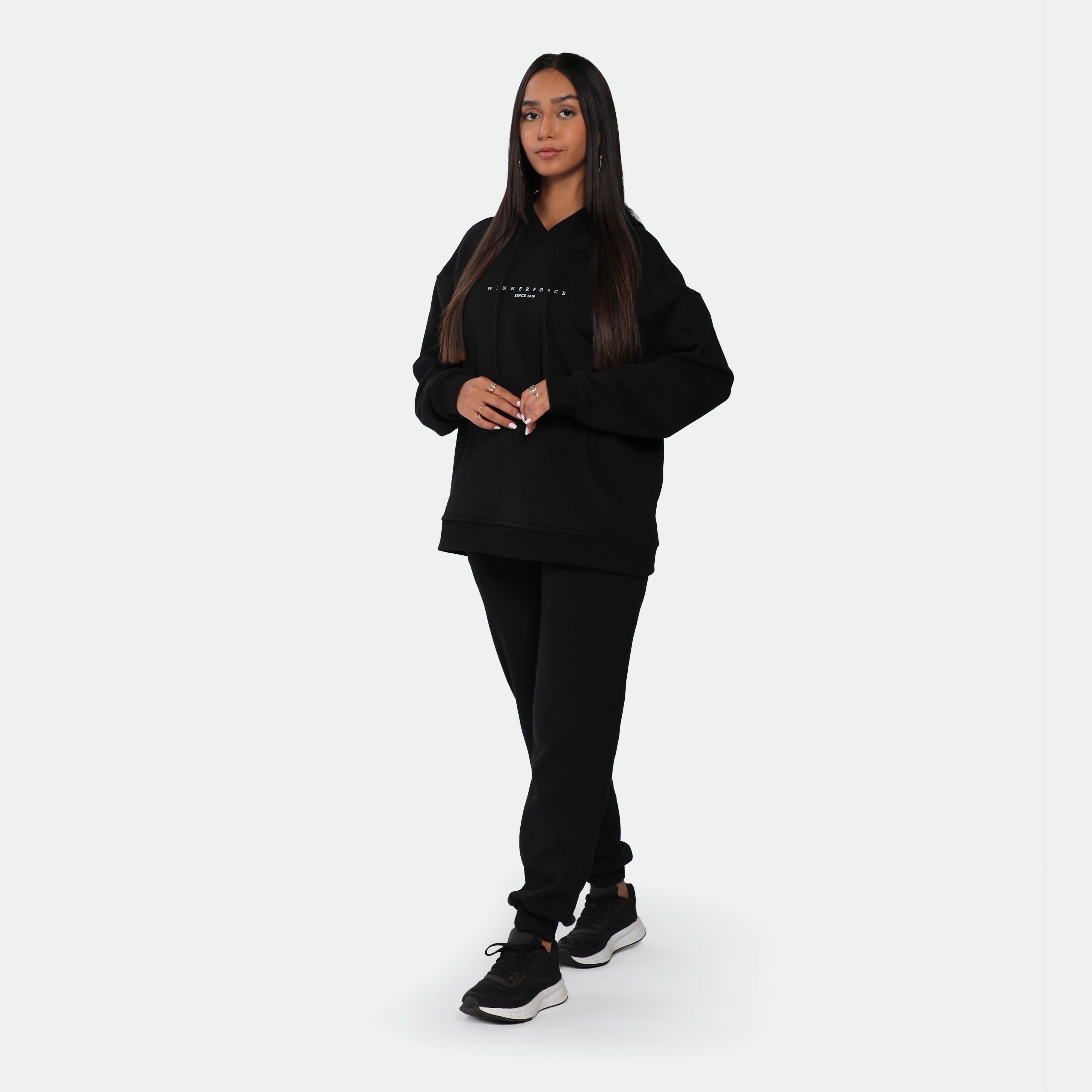 WOMEN-ESSENTIAL-COLD SEASON-JOGGER (BLACK)