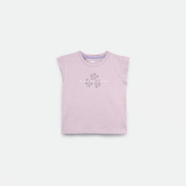 a t-shirt lavender blue with logo for girl