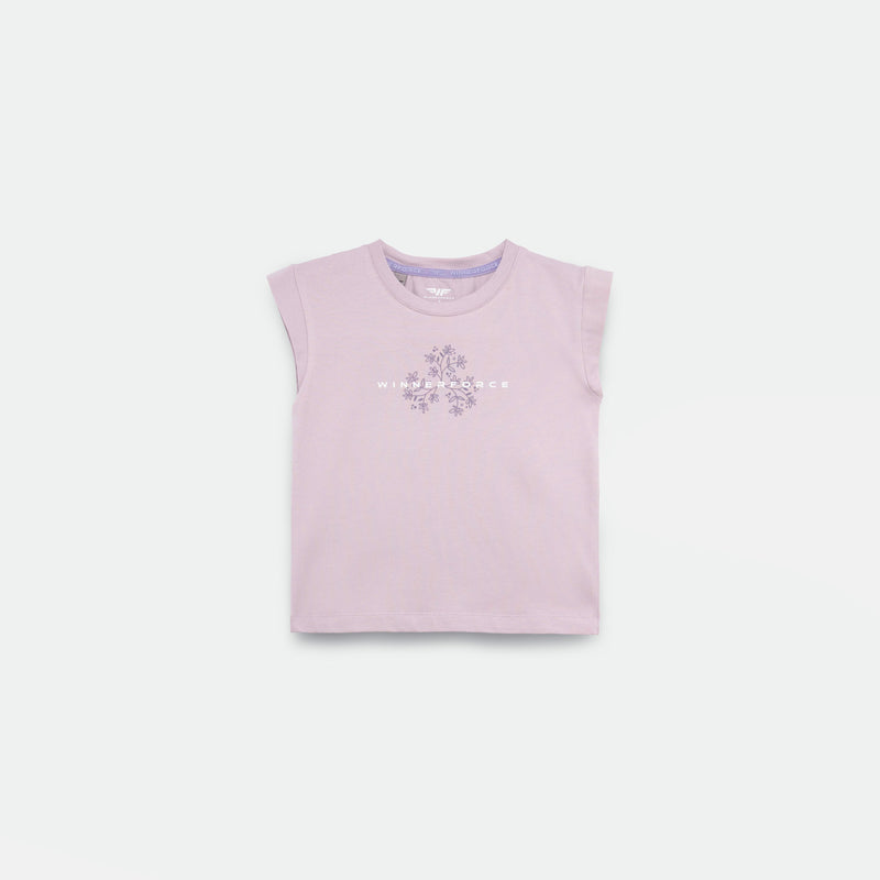 a t-shirt lavender blue with logo for girl
