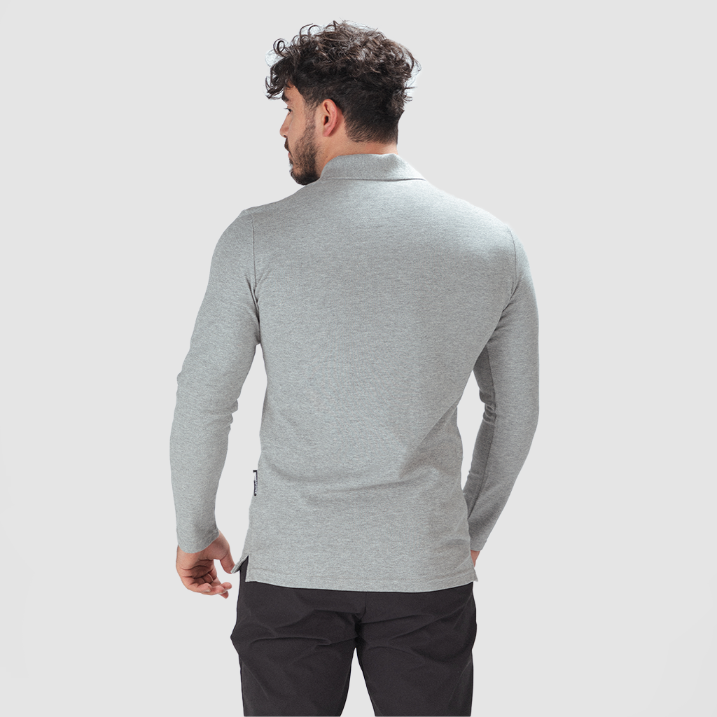 a back view for sleeve  t- shirt grey with pants black 
