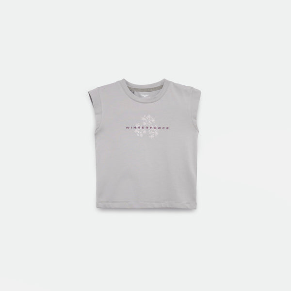 a t-shirt light grey with logo 