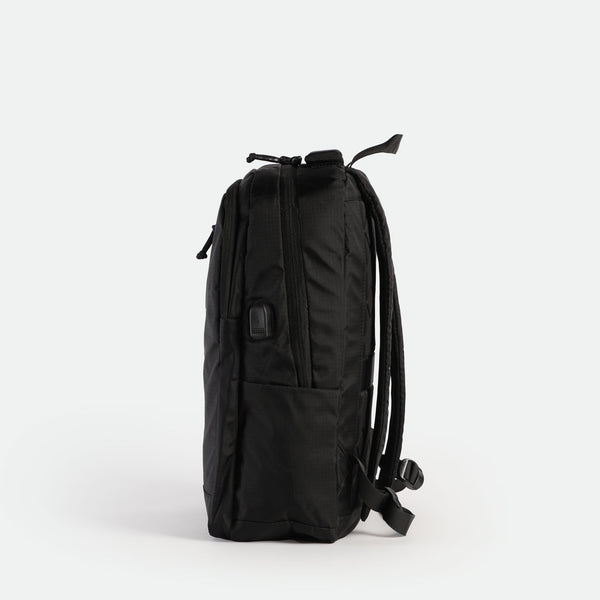 MEN-WORKOUT-BACKPACK (BLACK)