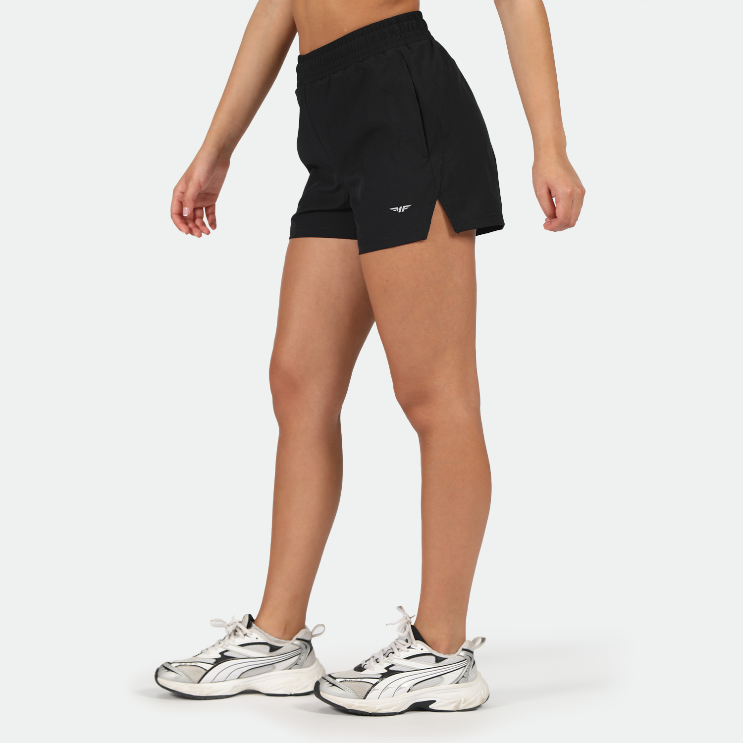 WOMEN-GO-BEYOND-TRAINING-SHORT (BLACK)