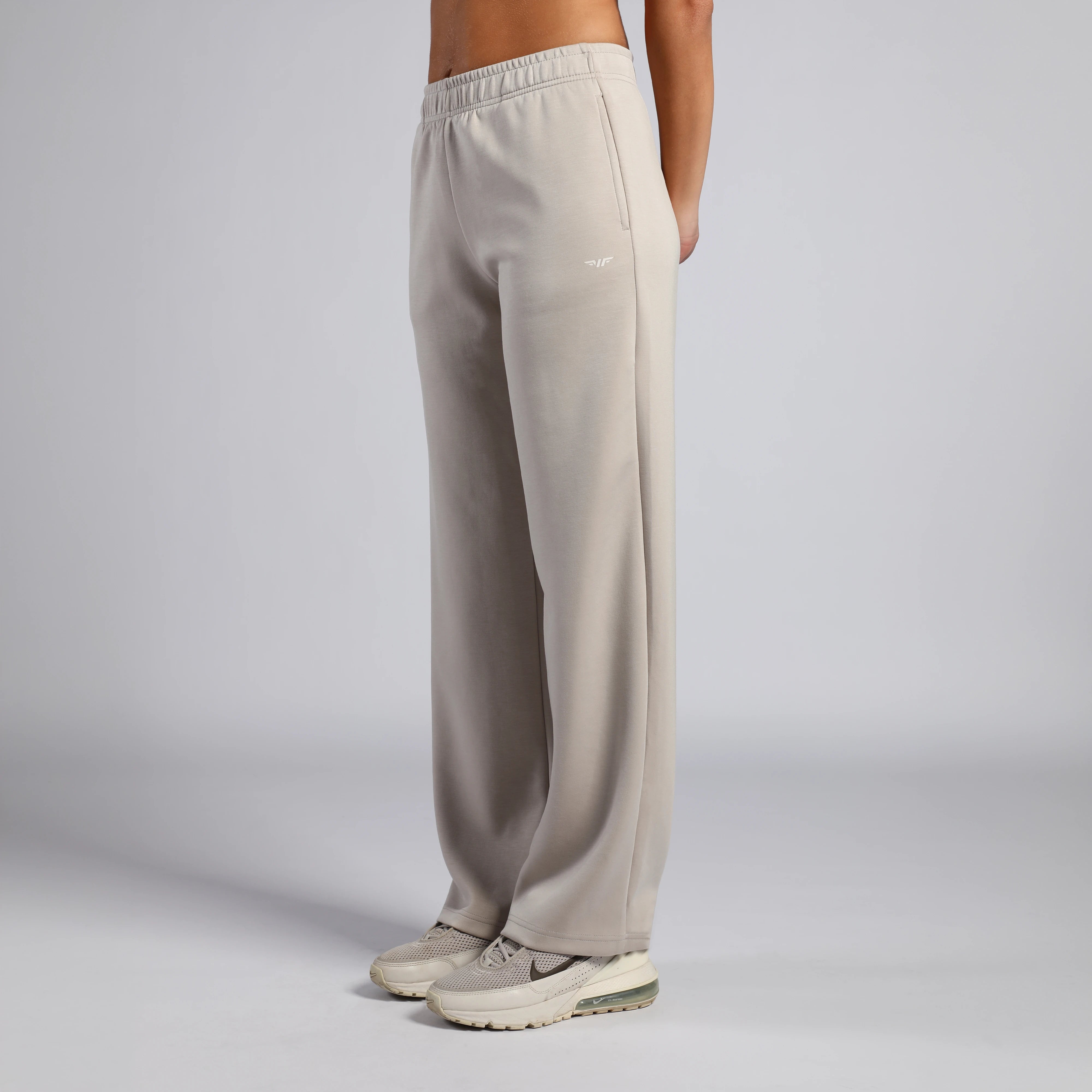WOMEN-GO BEYOND-LAYOVER-PANTS (BEIGE)
