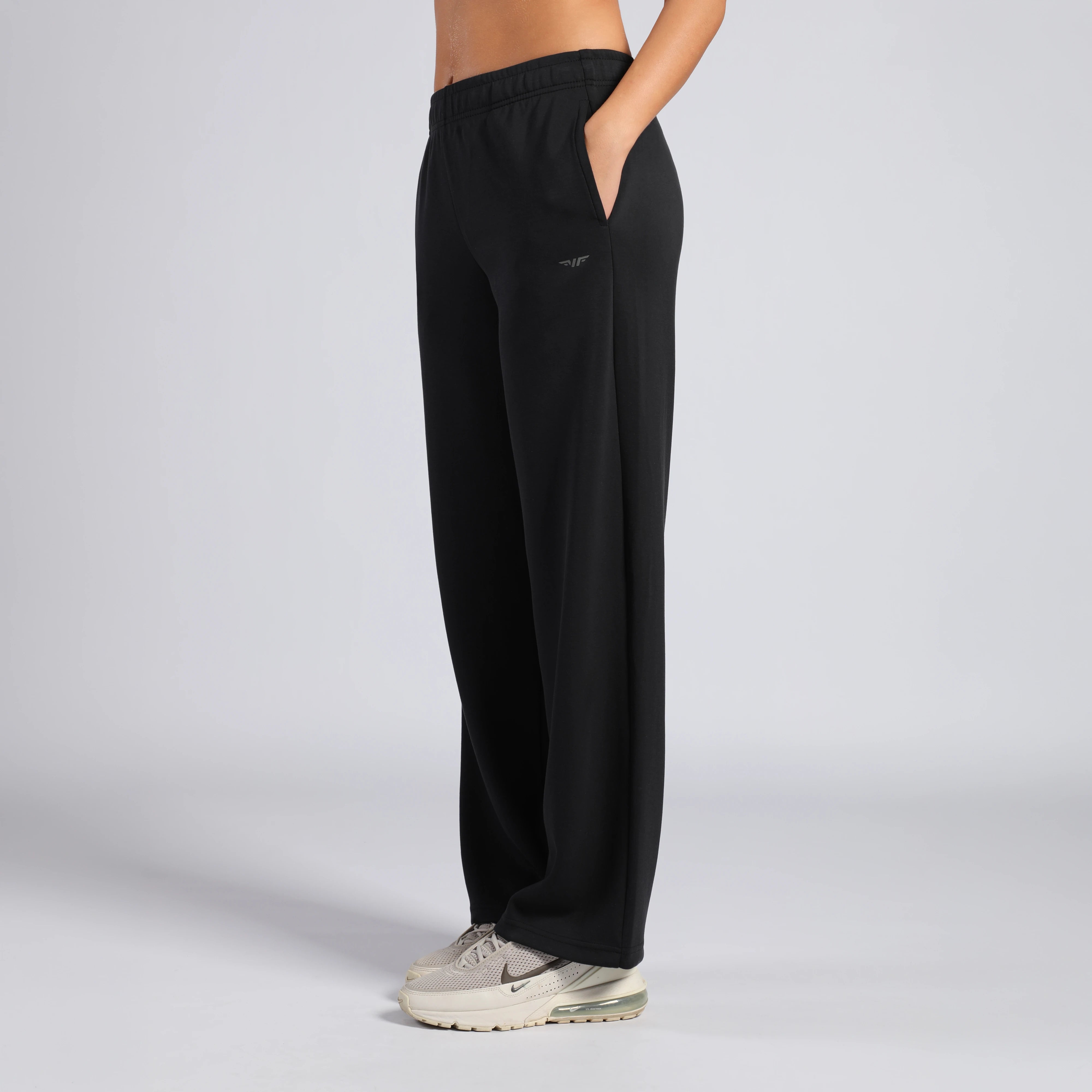 WOMEN-GO BEYOND-LAYOVER-PANTS (BLACK)