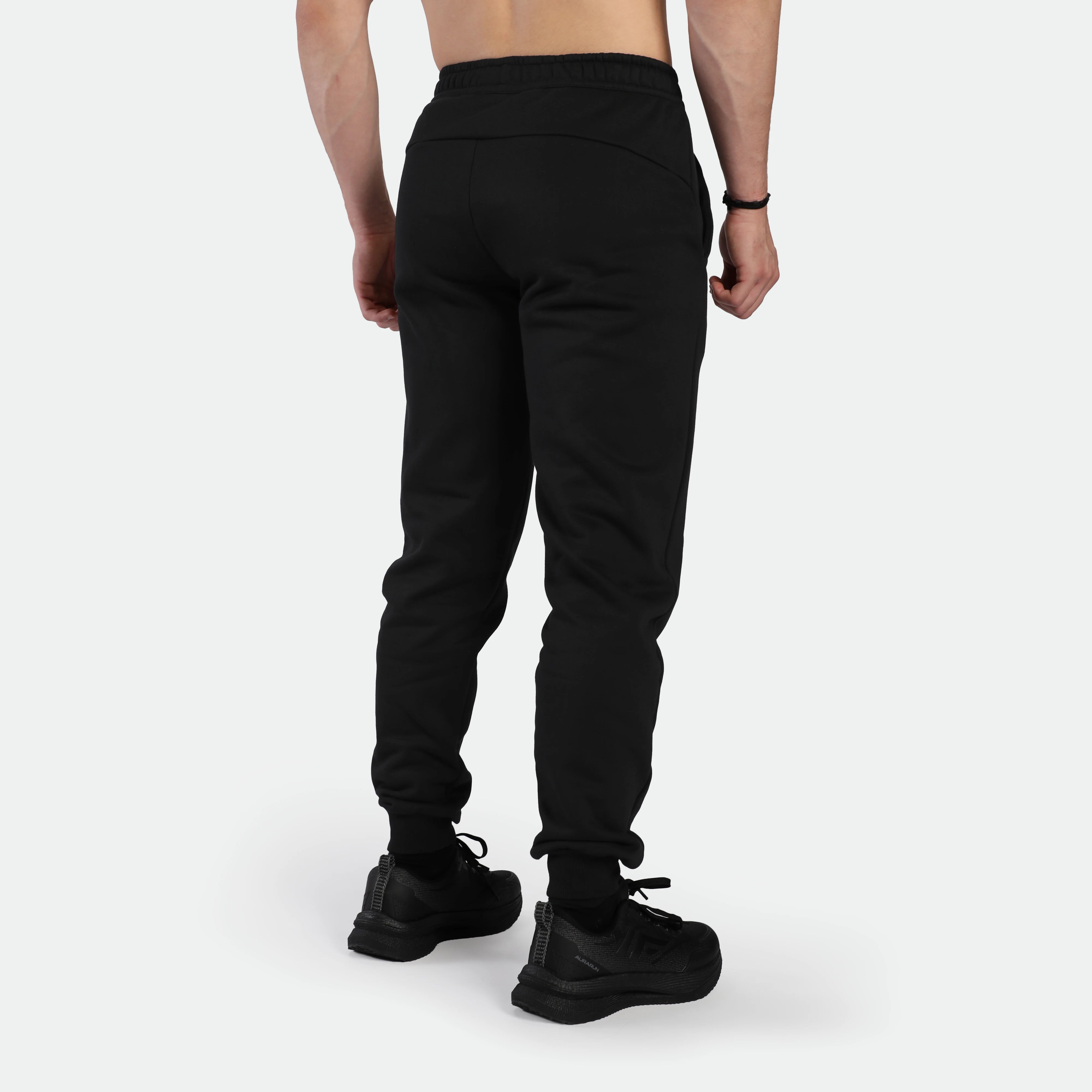 MEN-ESSENTIAL-EST-JOGGER (BLACK)