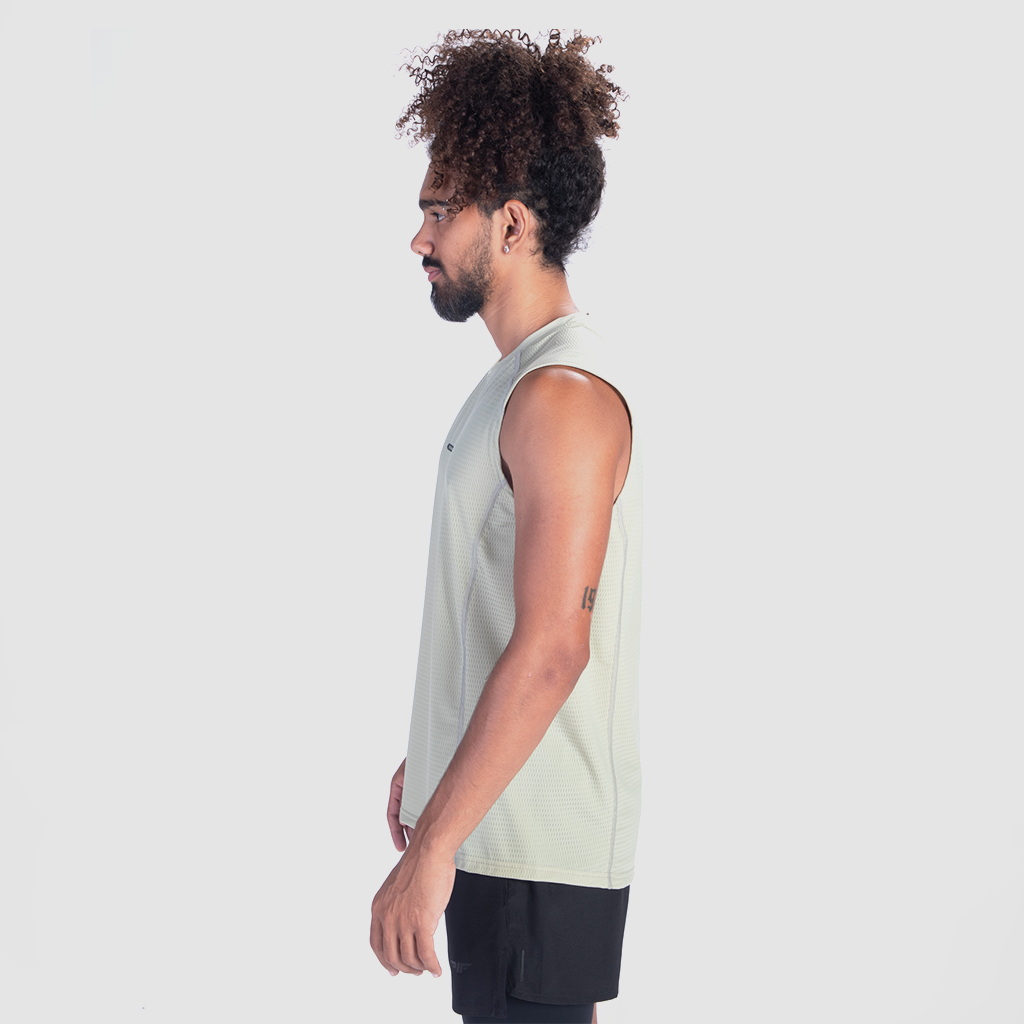 a fit man wearing sage green and short 2 in 1 black 