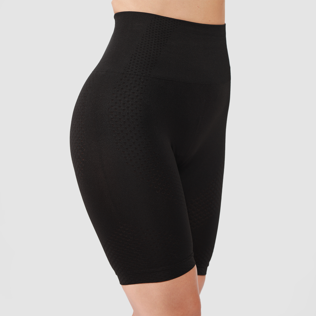 WOMEN-ESSENTIAL-SEAMLESS-SHORT (BLACK)