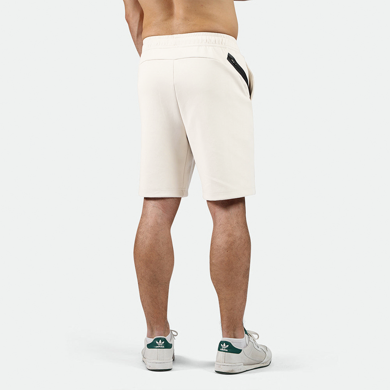 MEN-GO-BEYOND-TECH-SHORT (LIGHT-BEIGE)