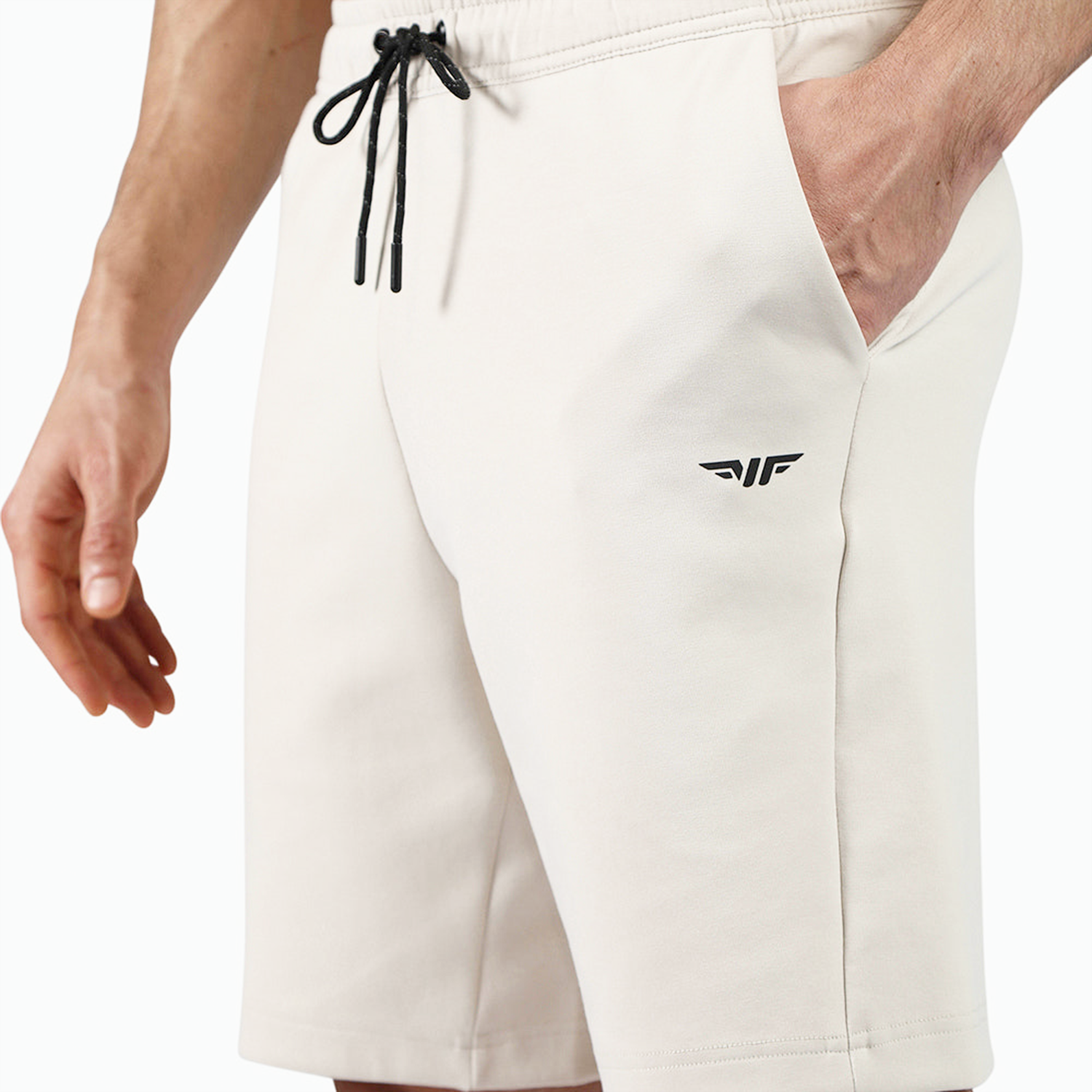 MEN-GO-BEYOND-TECH-SHORT (LIGHT-BEIGE)