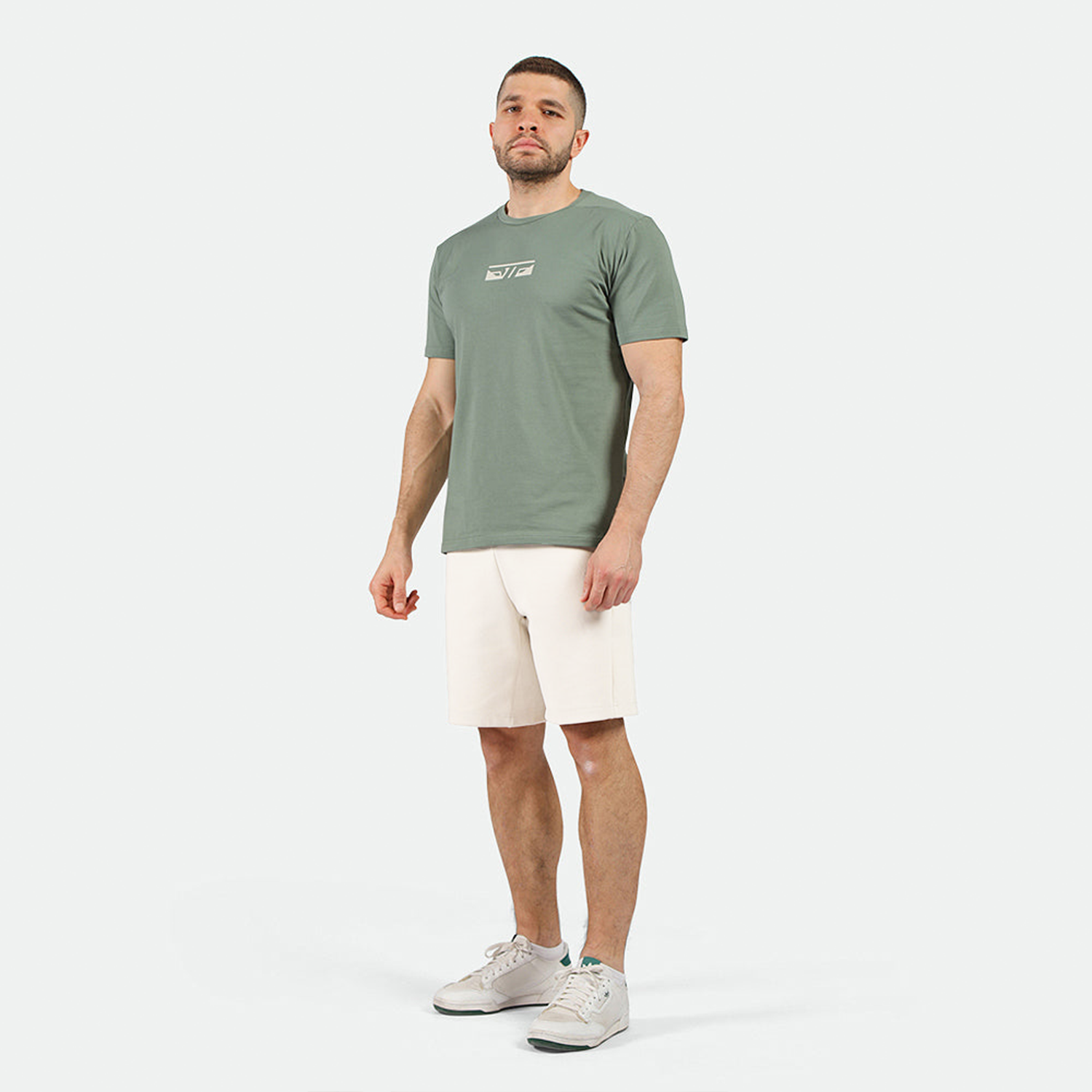 MEN-GO-BEYOND-TECH-SHORT (LIGHT-BEIGE)