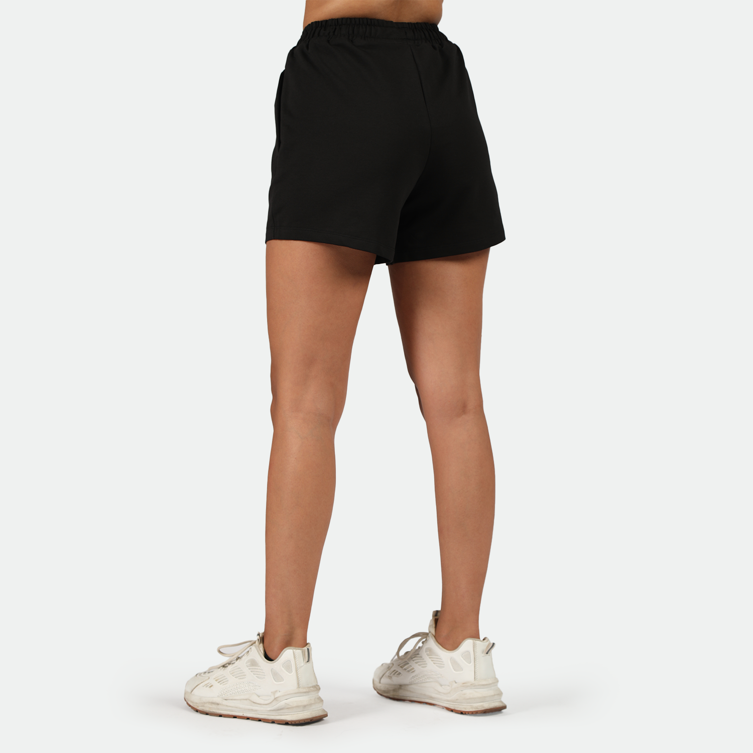 WOMEN-GO-BEYOND-SHORT (BLACK)