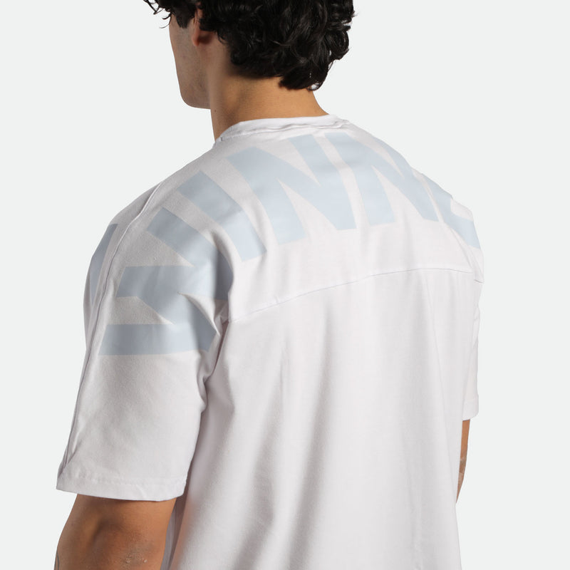 close up view for back view of man wearing t-shirt white 