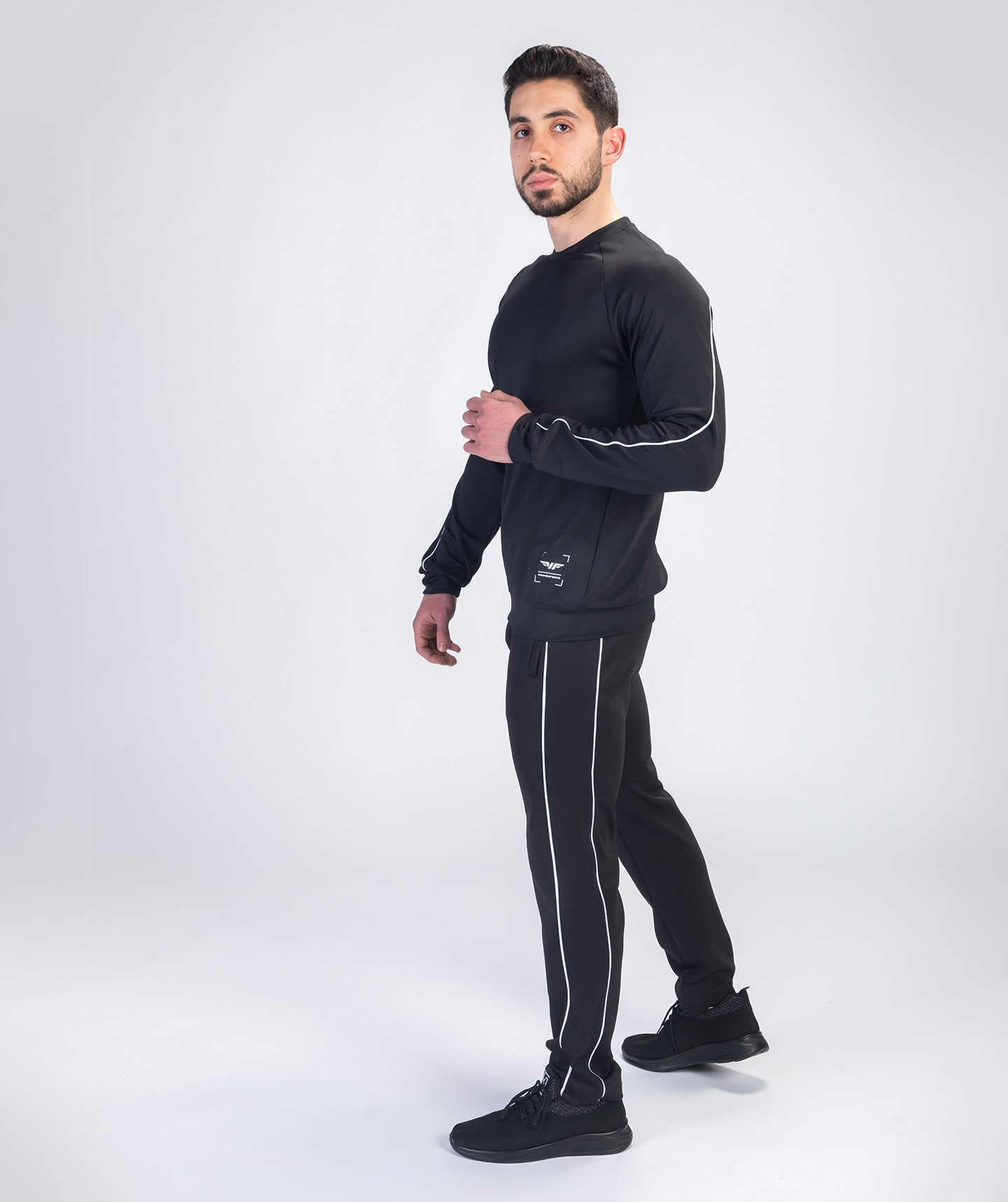 MEN FALCON SWEATSHIRT(BLACK)