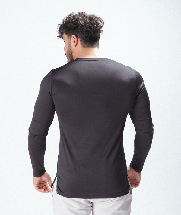 a back view  for fit man wearing sleeve t-shirt  black with pants white 