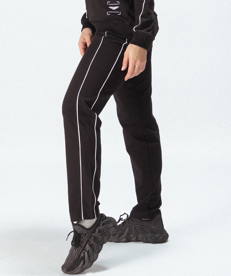 WOMEN FALCON JOGGERS(BLACK)